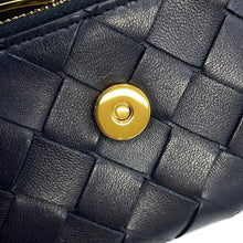将图像加载到图库查看器中，Bottega Veneta Andiamo Tri-fold Wallet Midnight824968VCPP24338 Lambskin
