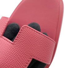 Load image into Gallery viewer, HERMES Oran Sandals Rose de Venice Epsom Size 37H
