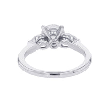 将图像加载到图库查看器中，GRAFF Promise Round Diamond Engagement Ring Size Approximately No. 9 Pt950
