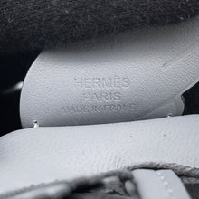 将图像加载到图库查看器中，HERMES Rodeo Pegasus Green Pantan Lambskin Size PM
