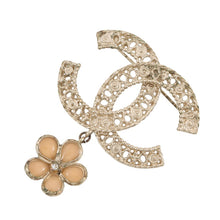 Load image into Gallery viewer, CHANEL CC Logo Clover Brooch Metal
