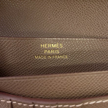 将图像加载到图库查看器中，HERMES BEAN Compact Etoupe Veau Madame
