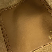 将图像加载到图库查看器中，LOEWE Pebble bucket bag OakAANBBBWX01 Smooth Calf Leather Size Medium
