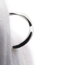 将图像加载到图库查看器中，CHANEL Camellia Collection Half Eternity Ring Size 49/#9J10835 Pt950
