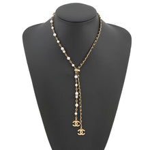 将图像加载到图库查看器中，CHANEL CC Logo NecklaceABE732-B18632-NAAOL Gold Plated Rhinestone Faux Pearl Calf Leather

