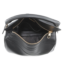 将图像加载到图库查看器中，LOEWE Puzzle bag BlackA510PLSX01 Feather Light Napalm Size Small
