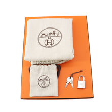 Load image into Gallery viewer, HERMES Picotin Lock Lime Taurillon Clemence Size PM
