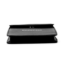将图像加载到图库查看器中，BALENCIAGA Cash Phone Card Holder Black640536 Leather
