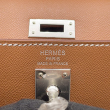 Load image into Gallery viewer, HERMES Kelly Sellier Gold Veau Madame Size 25
