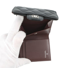 将图像加载到图库查看器中，CHANEL Matelasse Classic Small Flap Wallet BlackAP0229-Y01588-C3906 Caviar Leather
