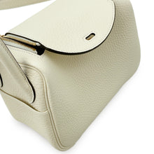 Load image into Gallery viewer, HERMES Lindy claim Taurillon Clemence Size Mini
