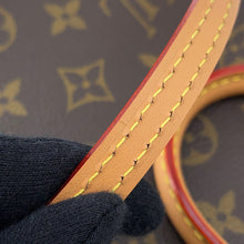 将图像加载到图库查看器中，LOUIS VUITTON Petit Sac Plat BrownM69442 Monogram
