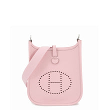 Load image into Gallery viewer, HERMES Evelyne Long Rose Sakura Taurillon Clemence Size TPM
