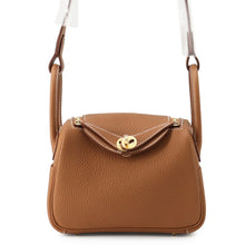 将图像加载到图库查看器中，HERMES Lindy Gold Taurillon Clemence Size Mini
