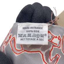 将图像加载到图库查看器中，HERMES Twilly, the Free Horse, Chevaux en Liberte Gris/Rouge/Blanc Silk100%
