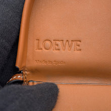 Load image into Gallery viewer, LOEWE heel pouch Tan109.54.T15 Leather
