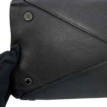 将图像加载到图库查看器中，BVLGARI Tote Bag Black Leather
