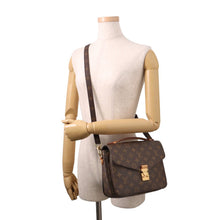将图像加载到图库查看器中，LOUIS VUITTON Pochette Metis BrownM44875 Monogram Size MM
