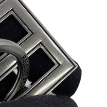 将图像加载到图库查看器中，BALENCIAGA Keychain KITBag Charm Black/White793442 Rubber
