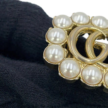 Load image into Gallery viewer, GUCCI Double G Logo Ring Size XS Gold Plated Faux Pearl
