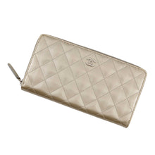 将图像加载到图库查看器中，CHANEL Matelasse Zip Around Long Wallet Champagne GoldA50097 Patent Leather

