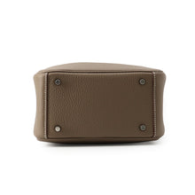 Load image into Gallery viewer, HERMES Lindy Etoupe Taurillon Clemence Size Mini

