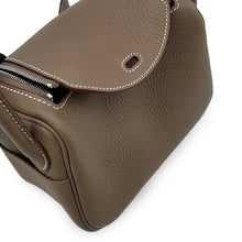 Load image into Gallery viewer, HERMES Lindy Etoupe Taurillon Clemence Size Mini
