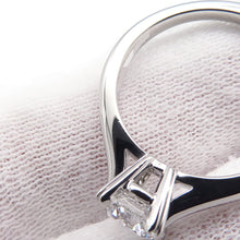 将图像加载到图库查看器中，HARRY WINSTON Round Cut Solitaire Ring Size Approximately 8th Pt950
