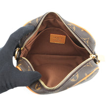 将图像加载到图库查看器中，LOUIS VUITTON Trocadero Wearable Wallet BrownM14058 Monogram Archive
