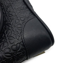 Load image into Gallery viewer, LOEWE Repeat Anagram Amazona Black301.55.L01 Leather Size Small
