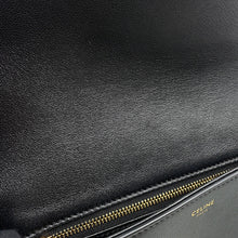 将图像加载到图库查看器中，CELINE Triomphe Maillon Chain Shoulder Black19134 Leather

