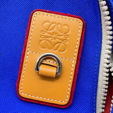将图像加载到图库查看器中，LOEWE iNature Backpack Blue/Red/Brown Canvas

