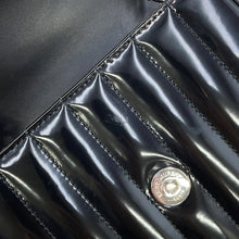 将图像加载到图库查看器中，SAINT LAURENT PARIS Vicky Chain Shoulder Bag Black538439AACIE1000 Patent Leather Size Small
