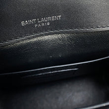 将图像加载到图库查看器中，SAINT LAURENT PARIS Vicky Chain Shoulder Bag Black538439AACIE1000 Patent Leather Size Small
