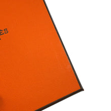 Load image into Gallery viewer, HERMES Disco Fauve Earrings Bordeaux Metal Swift Leather
