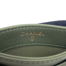 将图像加载到图库查看器中，CHANEL Card Case Classic Matelasse CC Logo KhakiAP0213 Lambskin
