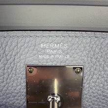 将图像加载到图库查看器中，HERMES Akkad Blue Gacier Togo Leather Size PM
