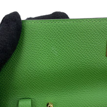 将图像加载到图库查看器中，HERMES Kelly Wallet Long To Go Vert Yucca Epsom

