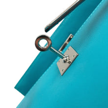 将图像加载到图库查看器中，HERMES PochetteKelly Blue Paon Swift Leather
