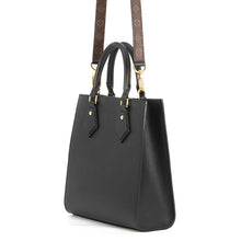 Load image into Gallery viewer, LOUIS VUITTON Sac Plat NoirM58660 Epi Leather Size BB

