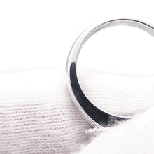Load image into Gallery viewer, Van Cleef &amp; Arpels Vintage Alhambra Ring Size 51/#11VCARF48951/VCARF48900 18K White Gold
