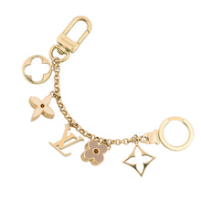 Load image into Gallery viewer, LOUIS VUITTON Bag Bag Charm / Chain Fleur de Monogram GoldM65111 Metal
