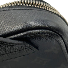 将图像加载到图库查看器中，LOUIS VUITTON outdoor sling bag NoirM30741 Monogram Eclipse Taiga Leather
