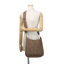 Load image into Gallery viewer, HERMES Evelyne3 Etoupe Taurillon Clemence Size PM
