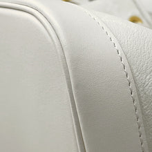 将图像加载到图库查看器中，LOUIS VUITTON Petit Noe WhiteM11297 Leather Monogram

