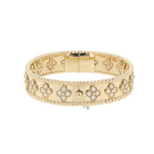 Load image into Gallery viewer, Van Cleef &amp; Arpels Perle Clover Bracelet Extra Small Model Size XSVCARO56200 18K Yellow Gold
