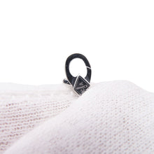 Load image into Gallery viewer, Van Cleef &amp; Arpels Vintage Alhambra Bracelet 5 motifsVCARF48400 18K White Gold
