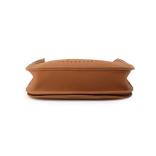 将图像加载到图库查看器中，HERMES Evelyne3 Gold Taurillon Clemence Size PM
