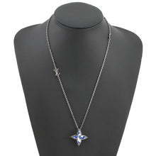 将图像加载到图库查看器中，LOUIS VUITTON Flower Locket Pendant Blue/White/GunmetalM01047 Metal
