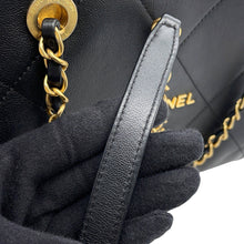 Load image into Gallery viewer, CHANEL Matelasse Shopping Chain Shoulder Bag BlackAS2750 Lambskin
